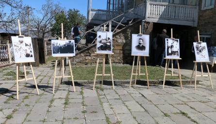 ფოტოალბომის ,,სურათები ივანე ჯავახიშვილის საოჯახო ალბომიდან“ წარდგინება