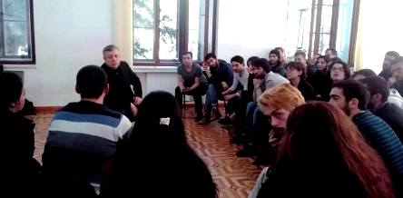 პრემიერ-მინისტრი უნივერსიტეტში "აუდიტორია 115"-ის წარმომადგენლებს შეხვდა